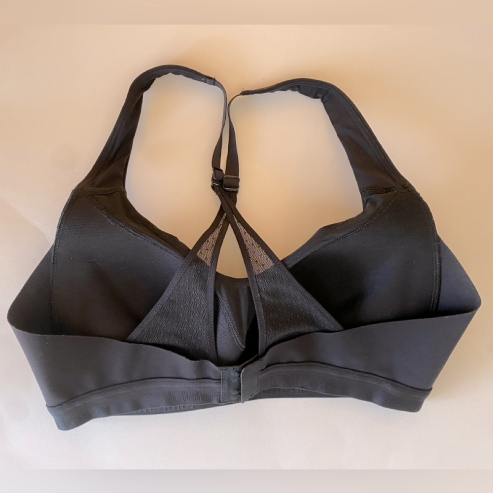 NWOT Lululemon Up For It Bra - Medium Suport - Picture 2 of 5